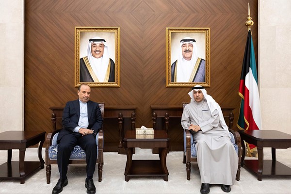 «الخارجية» تستدعي السفير الإيراني: الكويت تدين وتستنكر بشدة الهجمات الإيرانية الآثمة