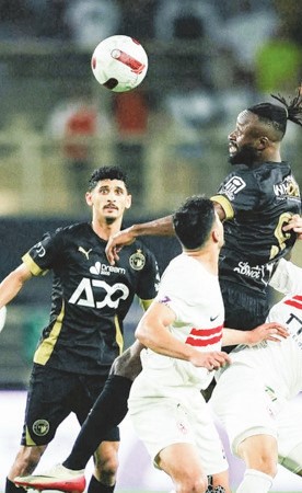 قمة بين الزمالك وبيراميدز على صدارة الدوري