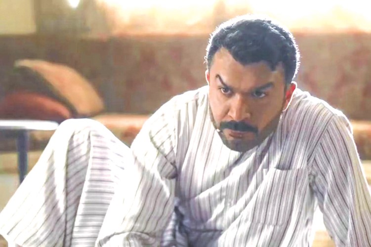 عبدالله بهمن في شخصية سعود