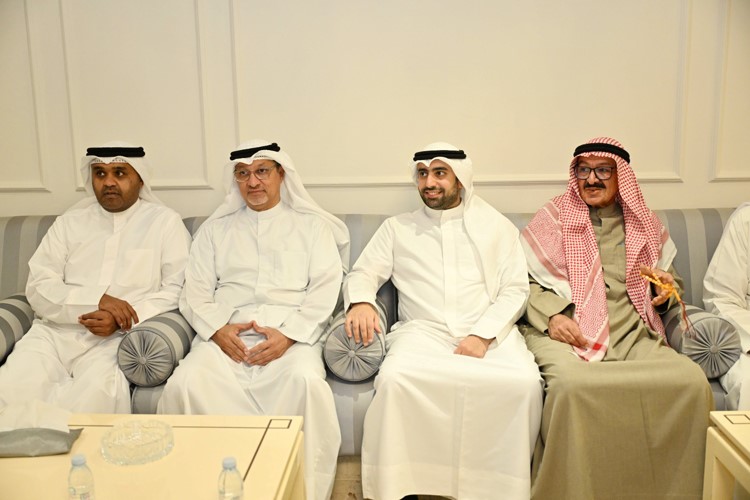 عبدالعزيز الدارمي وبدر الحماد في ديوان السعدون