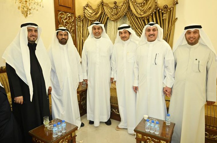 ارشيد النصافي ودويم المويزري وجاسم المسيلم ود.هزاع المرشد يهنئون فهد الشعلة والفريق م.خالد الشعلة