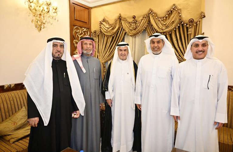 الشيخ دعيج جابر العلي وراشد الدويلة ود.هزاع المرشد يهنئون