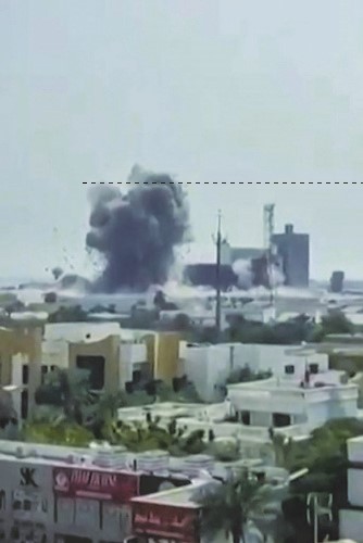 صورة عن تسجيل مصور عن مواقع التواصل لاستهداف القاعدة الأميركية في البحرين 	(أ.ف.پ)