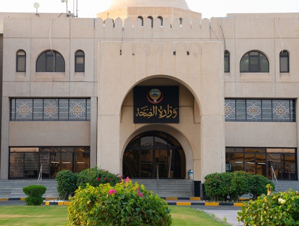 «الصحة»: قصر العيادات الخارجية على صرف الأدوية وتأجيل العمليات غير الطارئة