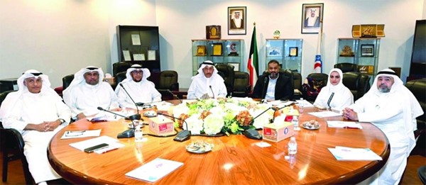 «الهلال الأحمر» عقدت اجتماعاً طارئاً لتعزيز الجاهزية ومتابعة الاستعدادات اللوجستية