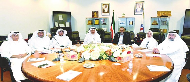 «الهلال الأحمر» عقدت اجتماعاً طارئاً لتعزيز الجاهزية