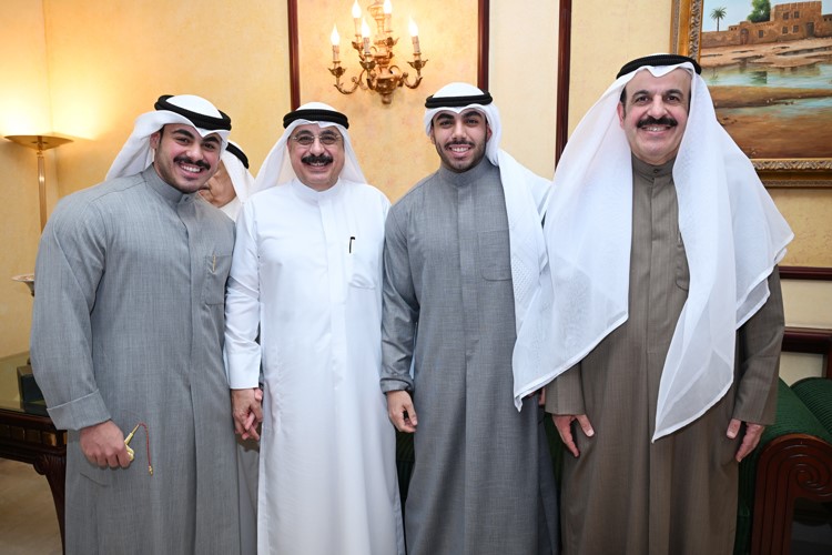 د.يعقوب الرفاعي والفريق الركن م.هاشم الرفاعي يتلقيان التهاني