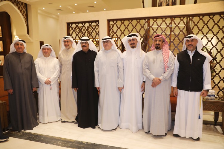 جانب آخر من المهنئين بالشهر المبارك