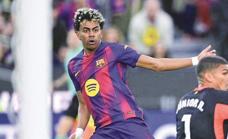 يامال يتألق وبرشلونة يفوز.. وفليك: نتطلع للأفضل