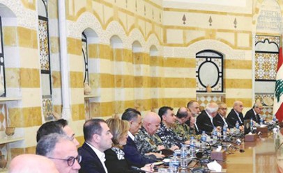 عون أمام مجلس الدفاع الأعلى: قرار الحرب والسلم في عهدة الدولة