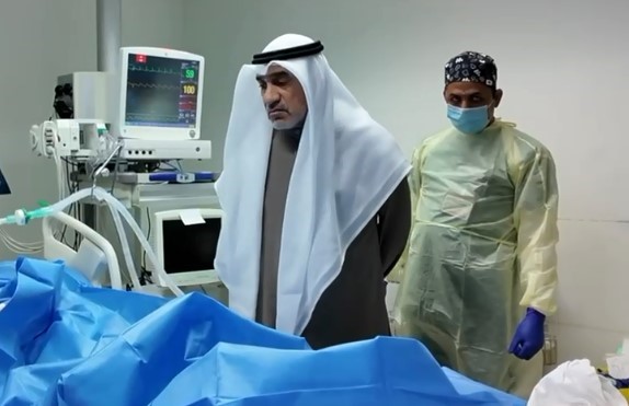 بالفيديو.. النائب الأول لرئيس مجلس الوزراء ووزير الداخلية يـــزور المصابـيــن ويـطمـئن علـى حالتـهم الصحيــة بمستشفى العدان