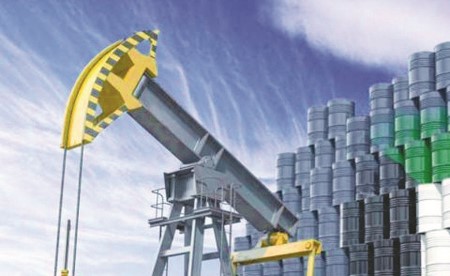 9.5 دولارات قفزة لبرميل النفط الكويتي إلى 78.70 دولاراً وخام «برنت» يصعد 8 % إلى 85 دولاراً للمرة الأولى منذ يوليو 2024