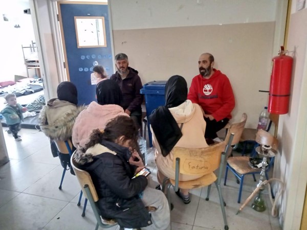 استمرار تدفق النازحين إلى إقليم الخروب وأعداد كبيرة تقتحم مركز «الأونروا» في سبلين طلباً للإيواء