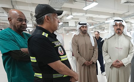 رئيس الوزراء اطلع على منظومة السلامة والتجهيزات في ملاجئ الطوارئ