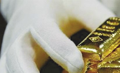 أسعار الذهب تقفز 1.6% مع تزايد الطلب على الملاذات الآمنة