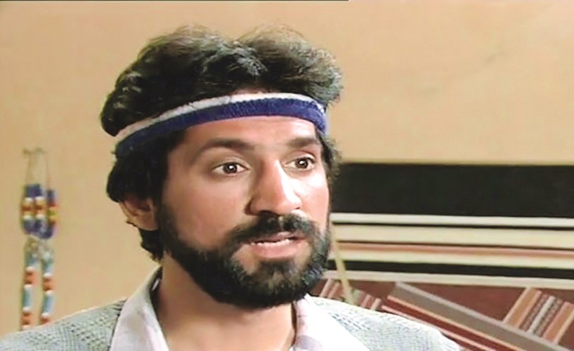 «الزاحفون».. الوجوه المزيفة