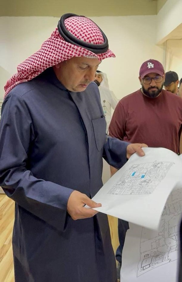 وزير الكهرباء يتفقد مراكز الإيواء في المبنى الرئيسي للوزارة للاطمئنان على جاهزيتها
