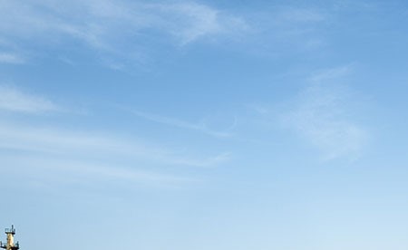 رئيس مجلس الوزراء قام بزيارة تفقدية إلى ميناء الشويخ