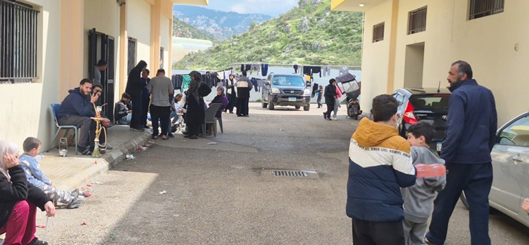 مدارس إقليم الخروب تحولت إلى مراكز إيواء النازحين من الجنوب