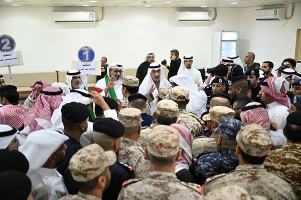 النائب الأول تقدّم مشيّعي شهيدي الواجب المقدم ركن عبدالله الشراح والرائد فهد المجمد
