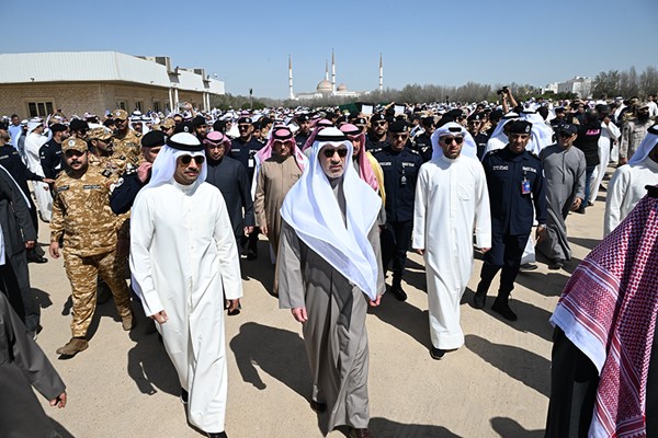 النائب الأول تقدّم مشيّعي شهيدي الواجب المقدم ركن عبدالله الشراح والرائد فهد المجمد