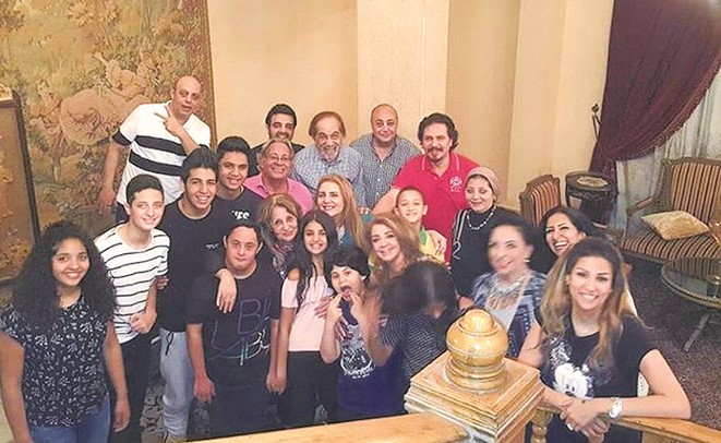 عائلة محمود يس.. تمثيل وتأليف وإنتاج