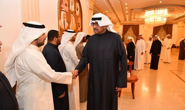 وزير الدفاع يزور أهالي شهيدي الواجب المقدم ركن عبدالله الشراح والرائد فهد المجمد لتقديم واجب العزاء