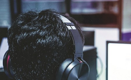 «التربية» للطلبة: الاستعداد قبل الحصص الافتراضية لتفادي حدوث أي مشكلات تقنية