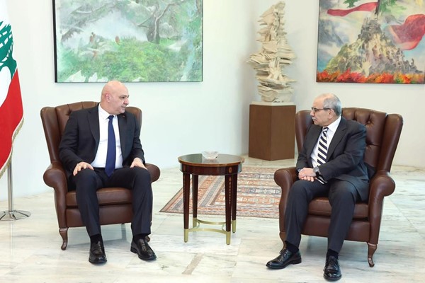 السيسي يؤكد لعون تضامن مصر ودعمها للبنان