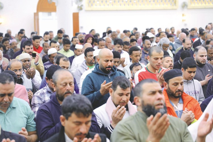 دعاء وتضرع إلى الله