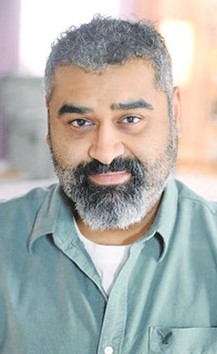 «بيت السعد».. الظفر ما يطلع من اللحم !