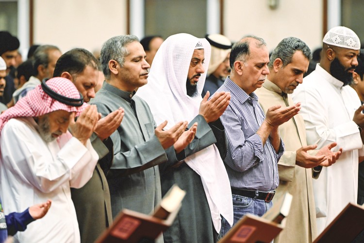 دعاء وتضرع إلى الله
