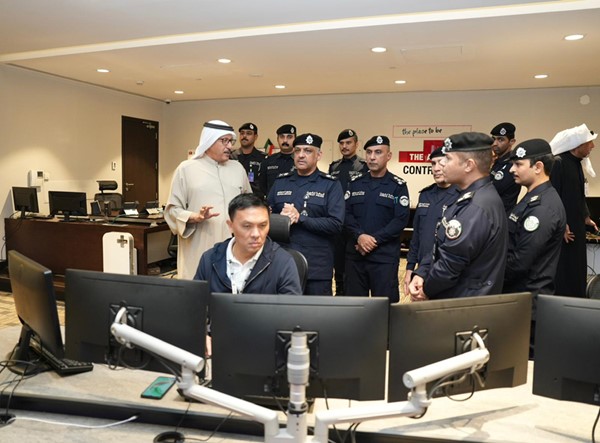 ‏وكيل وزارة الداخلية يتفقد عدداً من المجمعات التجارية للوقوف على خطط الدفاع المدني وإجراءات الطوارئ