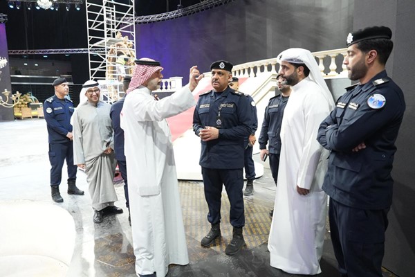 ‏وكيل وزارة الداخلية يتفقد عدداً من المجمعات التجارية للوقوف على خطط الدفاع المدني وإجراءات الطوارئ