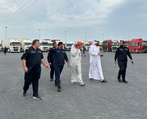 نائب رئيس الإدارة العامة للجمارك يتفقد سير عمل البضائع في منفذ جمارك النويصيب