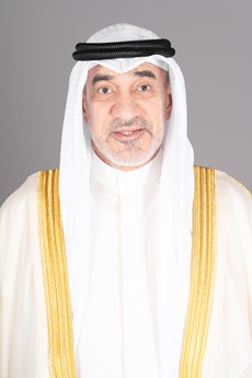 النائب الأول تلقى اتصالاً من وزير الداخلية البحريني: مواصلة التنسيق والتعاون لتعزيز الجاهزية ورفع مستوى الاستعداد للتعامل مع مختلف التطورات