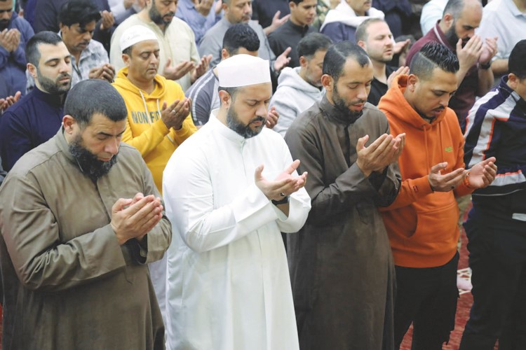 دعاء وتضرع إلى الله
