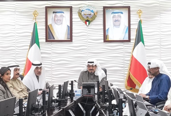 مجلس الوزراء هنَّأ صاحب السمو وسمو ولي العهد والشعب الكويتي والمقيمين بمناسبة قرب حلول عيد الفطر