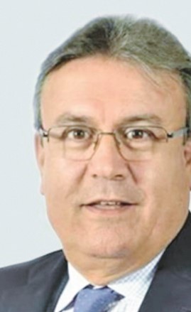 نقيب المعلمين نعمة محفوض لـ «الأنباء»: التعليم عن بُعد أفضل من عدمه ومصير الامتحانات الرسمية رهن التطورات