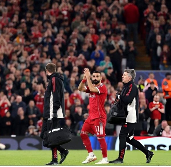 ليڤربول يعلن غياب محمد صلاح عن معسكر منتخب مصر للإصابة