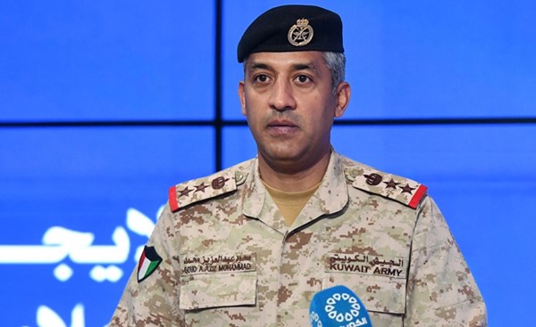 الدفاعات الجوية تتصدى حاليا لهجمات صاروخية وطائرات مسيرة معادية