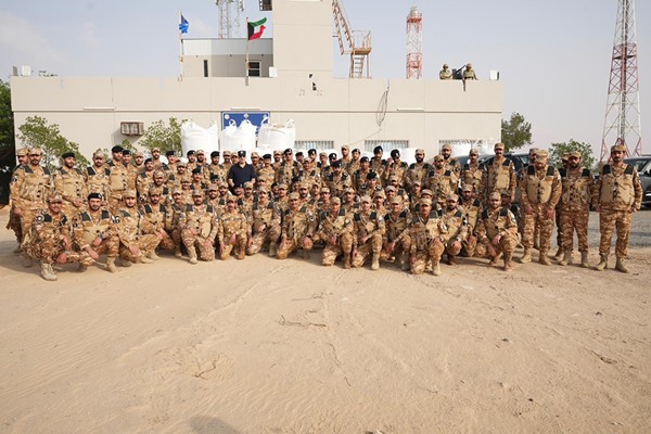 اليوسف: ضرورة مواصلة اليقظة ورفع درجة الاستعداد والتعامل بكل حزم مع أي محاولات تمس أمن البلاد أو تستهدف الإخلال بالنظام العام