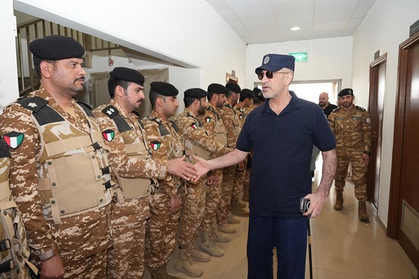 اليوسف: ضرورة مواصلة اليقظة ورفع درجة الاستعداد والتعامل بكل حزم مع أي محاولات تمس أمن البلاد أو تستهدف الإخلال بالنظام العام
