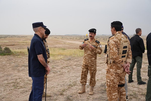 اليوسف: ضرورة مواصلة اليقظة ورفع درجة الاستعداد والتعامل بكل حزم مع أي محاولات تمس أمن البلاد أو تستهدف الإخلال بالنظام العام