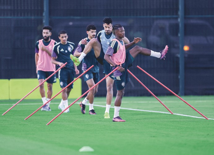 جانب من تدريبات الأخضر السعودي