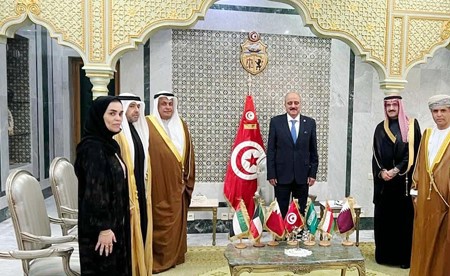 وزير الخارجية التونسي بحث مع سفراء دول «التعاون» العدوان الإيراني السافر
