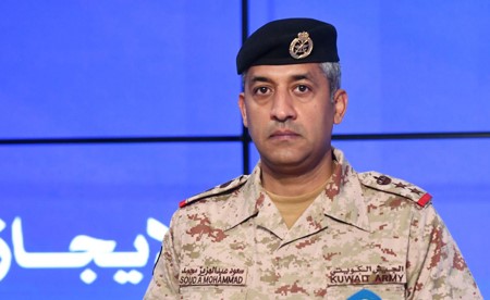 «الدفاع»: رصد 17 صاروخاً باليستياً و13 طائرة مسيّرة معادية