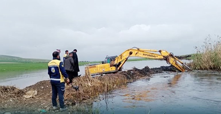 استنفار في عدة محافظات سورية.. فيضانات وانهيارات سواتر وإجلاء سكان من أحياء غمرتها السيول