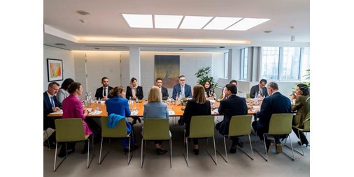 رئيسة البرلمان الأوروبي تعرب عن تضامنها مع دول مجلس التعاون وتدين الهجمات الإيرانية