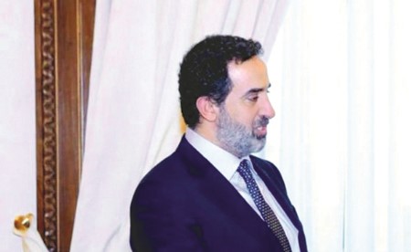 سفيرنا لدى إيطاليا التقى رئيس هيئة أركان الدفاع الإيطالي: تضافر الجهود لمواجهة التهديد الإيراني لأمن الملاحة البحرية